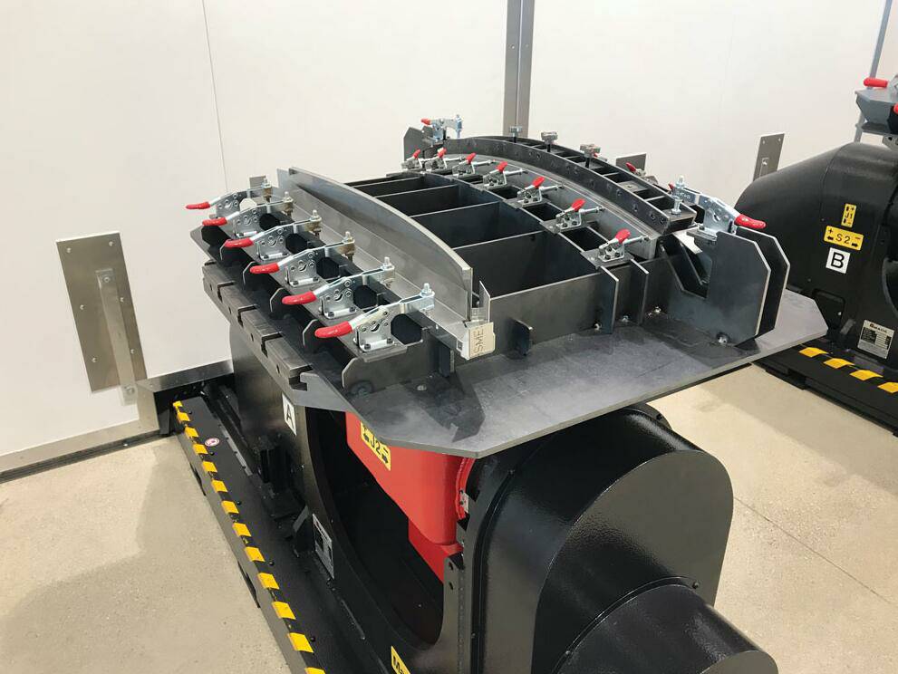 激光焊接技术随着钣金加工行业需求而高速发展-哈尔滨敬轩运动鞋类有限公司 激光焊接技术随着钣金加工行业需求而高速发展-哈尔滨敬轩运动鞋类有限公司